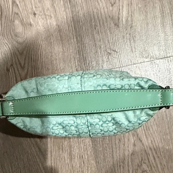 Coach Mint Green Shoulder Bag - Picture 2 of 7